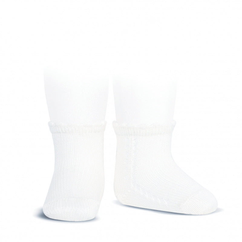 Calcetines Cóndor cortos perlé calado calado lateral blanco