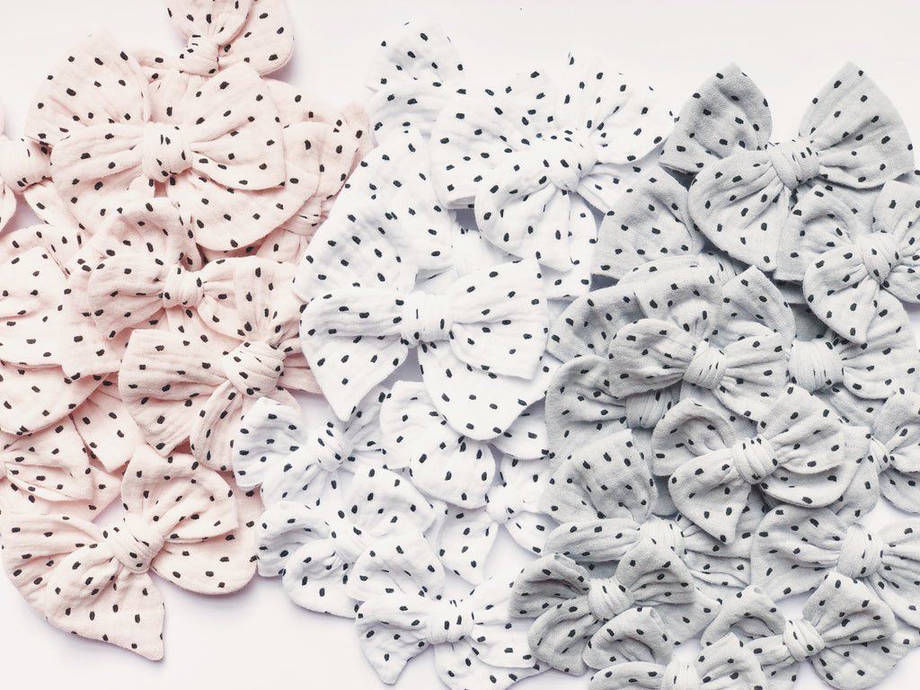 Tulipán grande - Gasa gris puntos negros