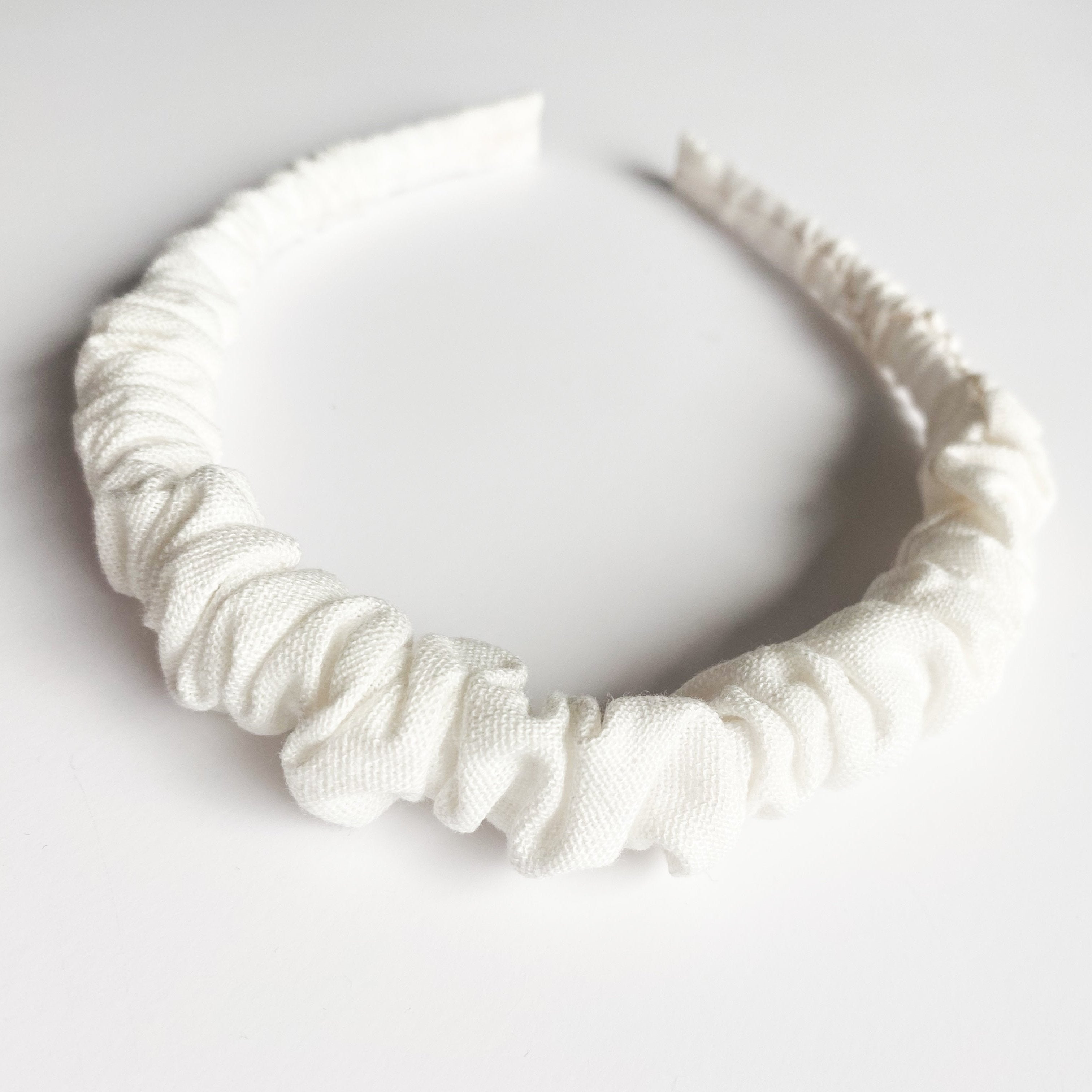 Cintillo repollito   -  Lino Crema