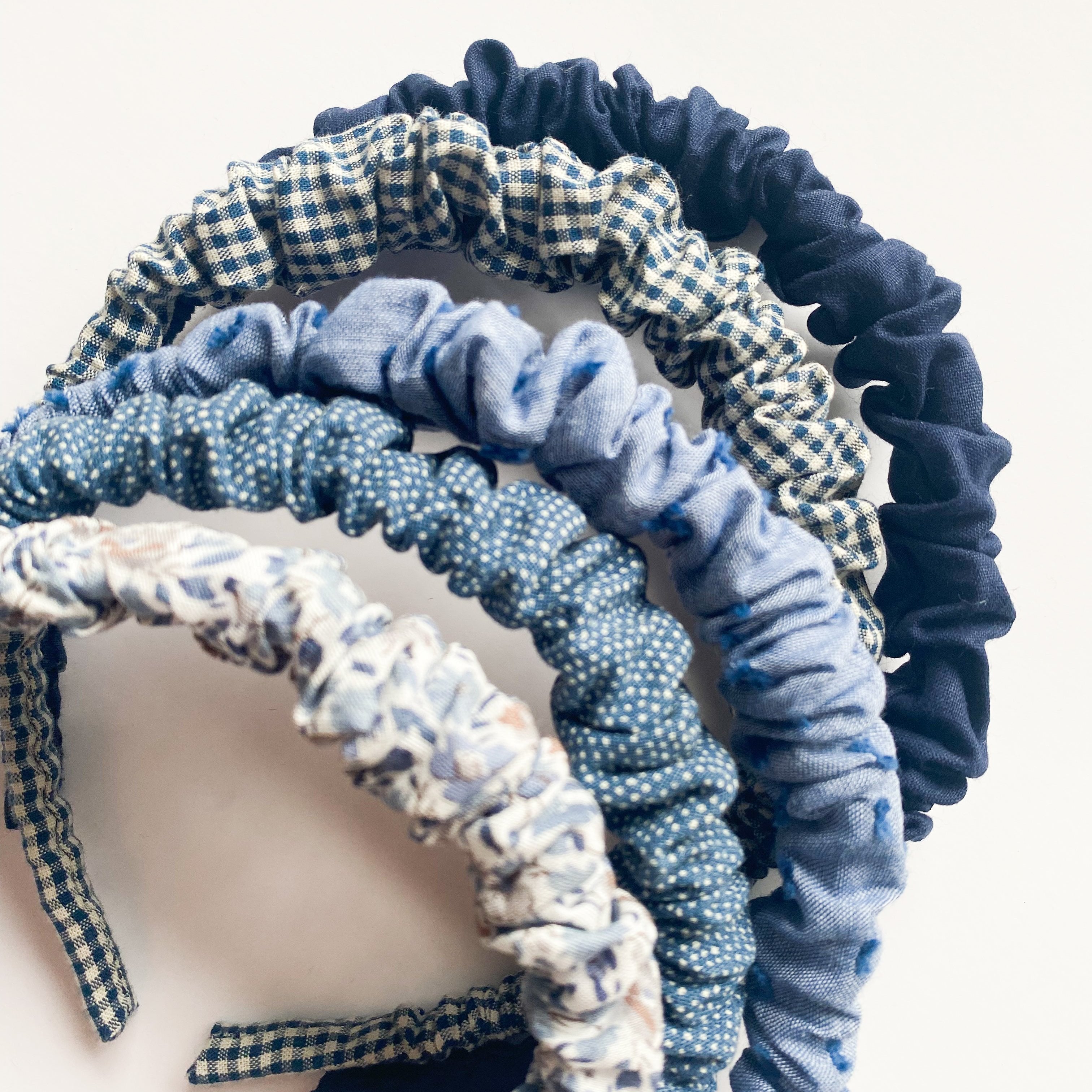 Cintillo repollito   - Florcitas Azules y Celestes