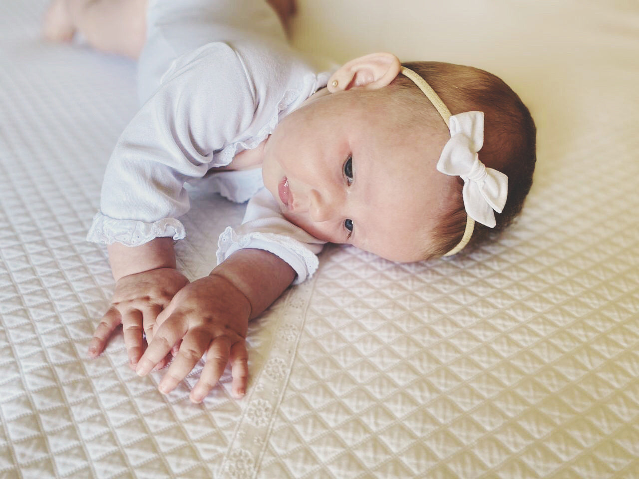 Cintillo Margarita chica - Crema