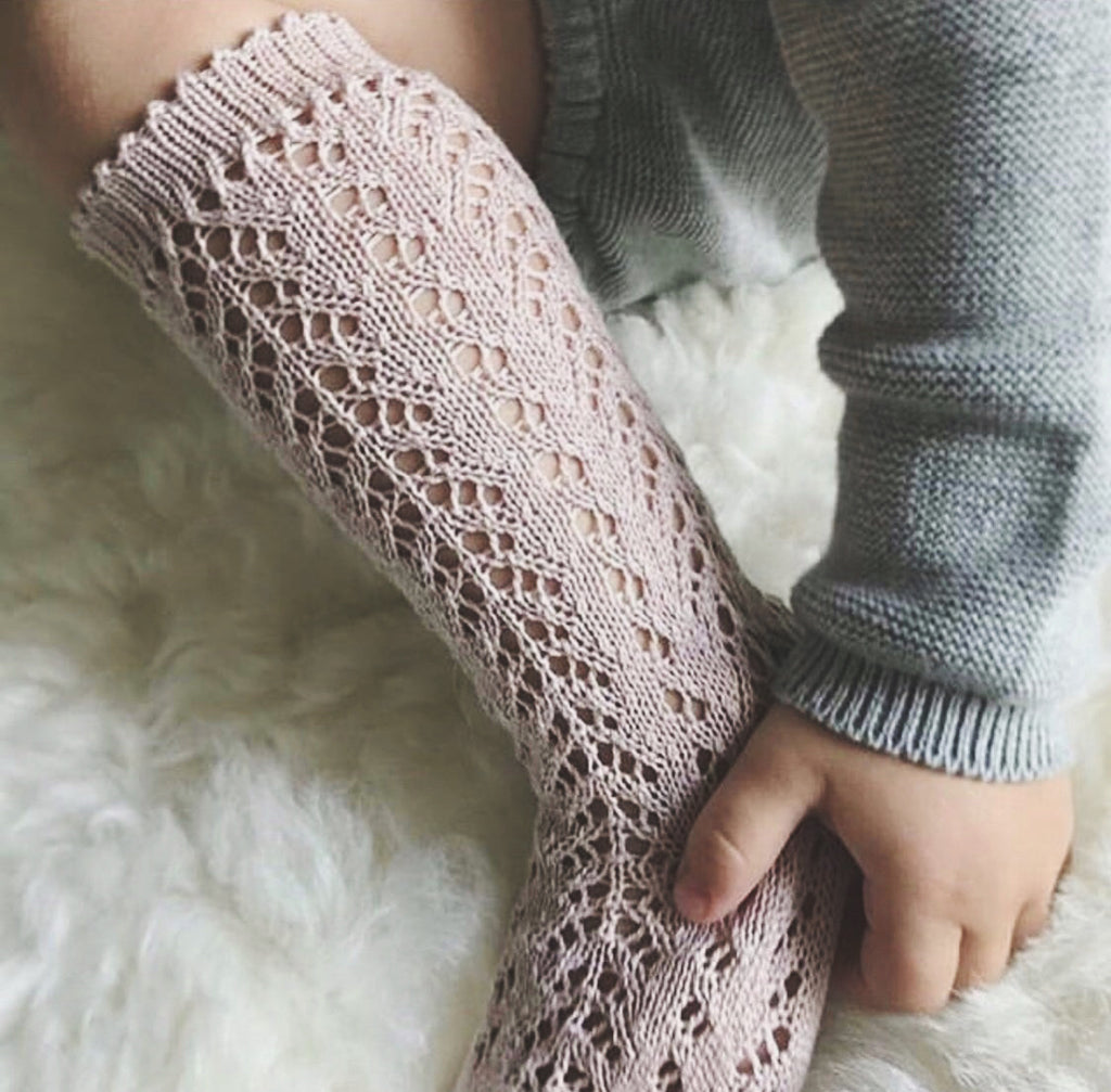 Calcetines Cóndor altos perlé calado - Rosa empolvado