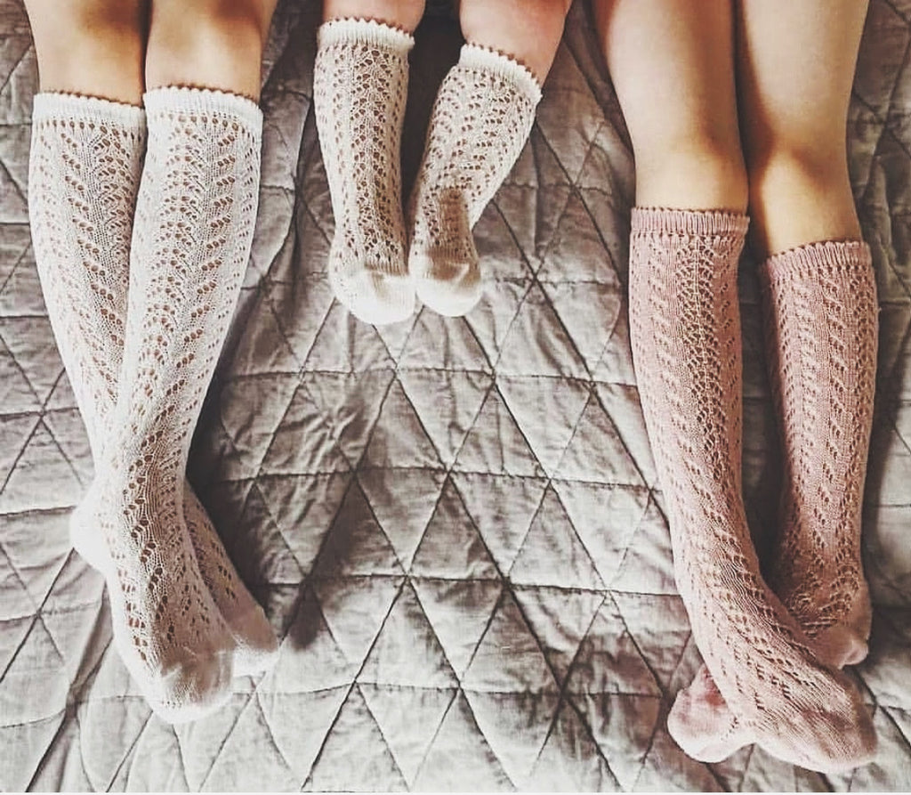 Calcetines Cóndor altos perlé calado - Rosa empolvado