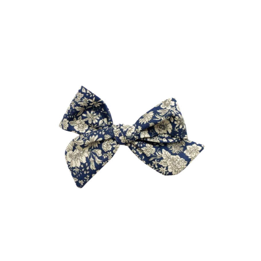 Margarita Grande - Azul marino flores blancas