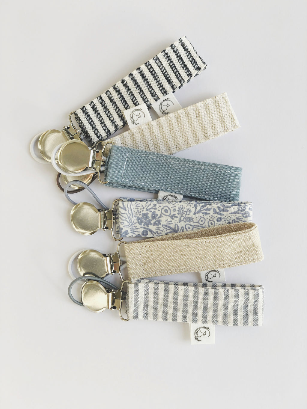 Porta chupete rayitas azules lino